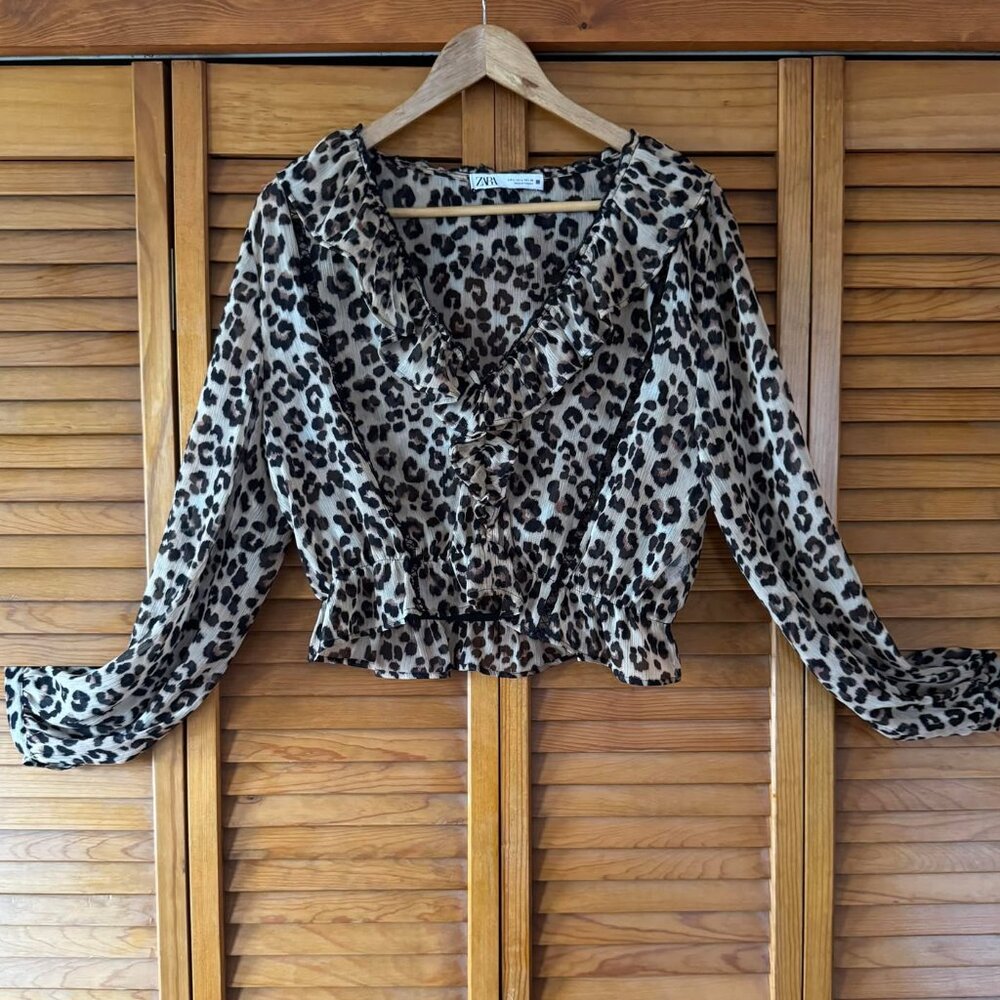 ZARA | Leopard Print Cropped Blouse